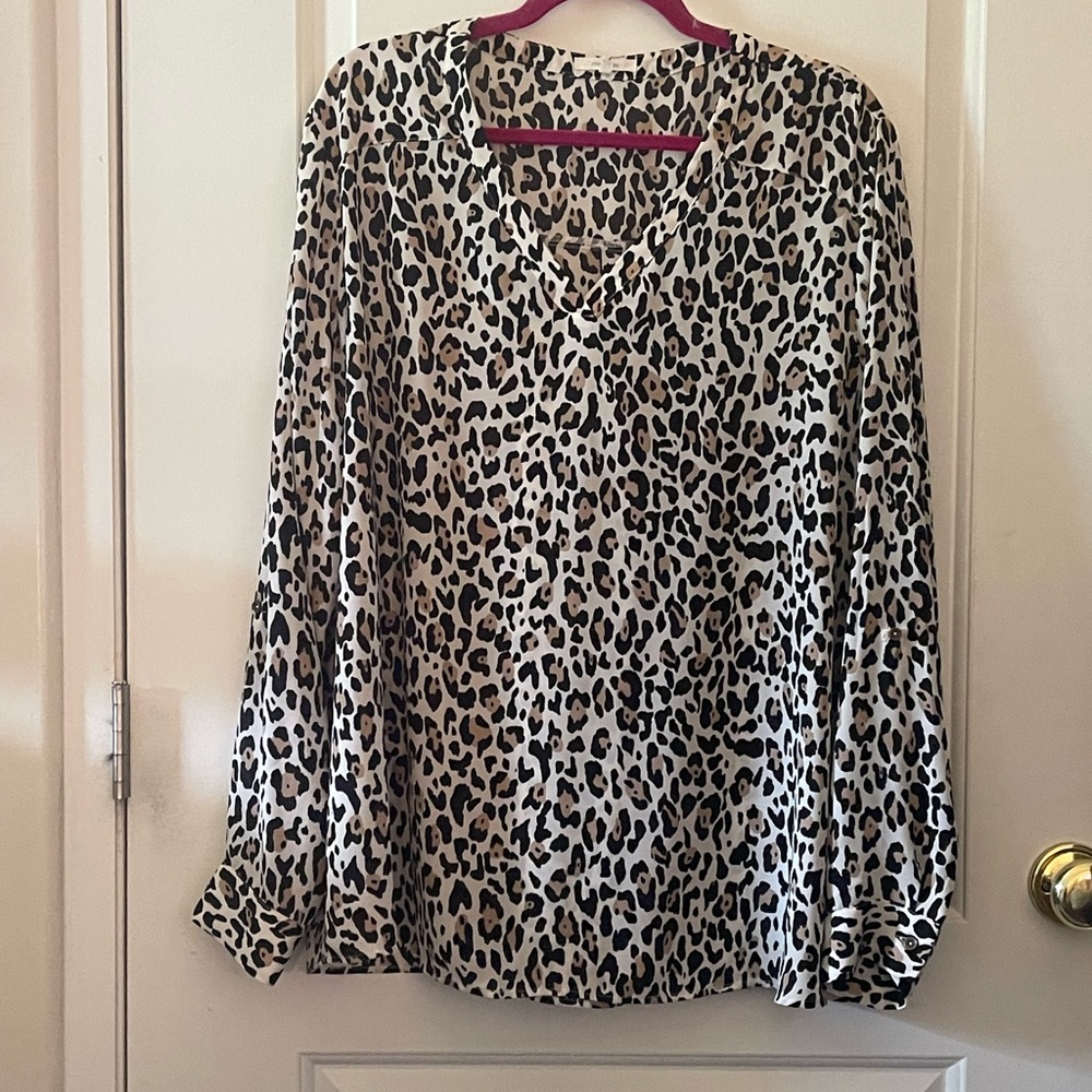 Long sleeve blouse leopard print